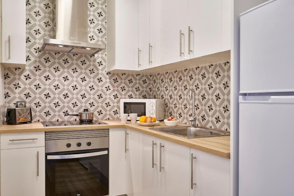 Bebarceloner Sants Apartments - 2 Bedrooms 外观 照片